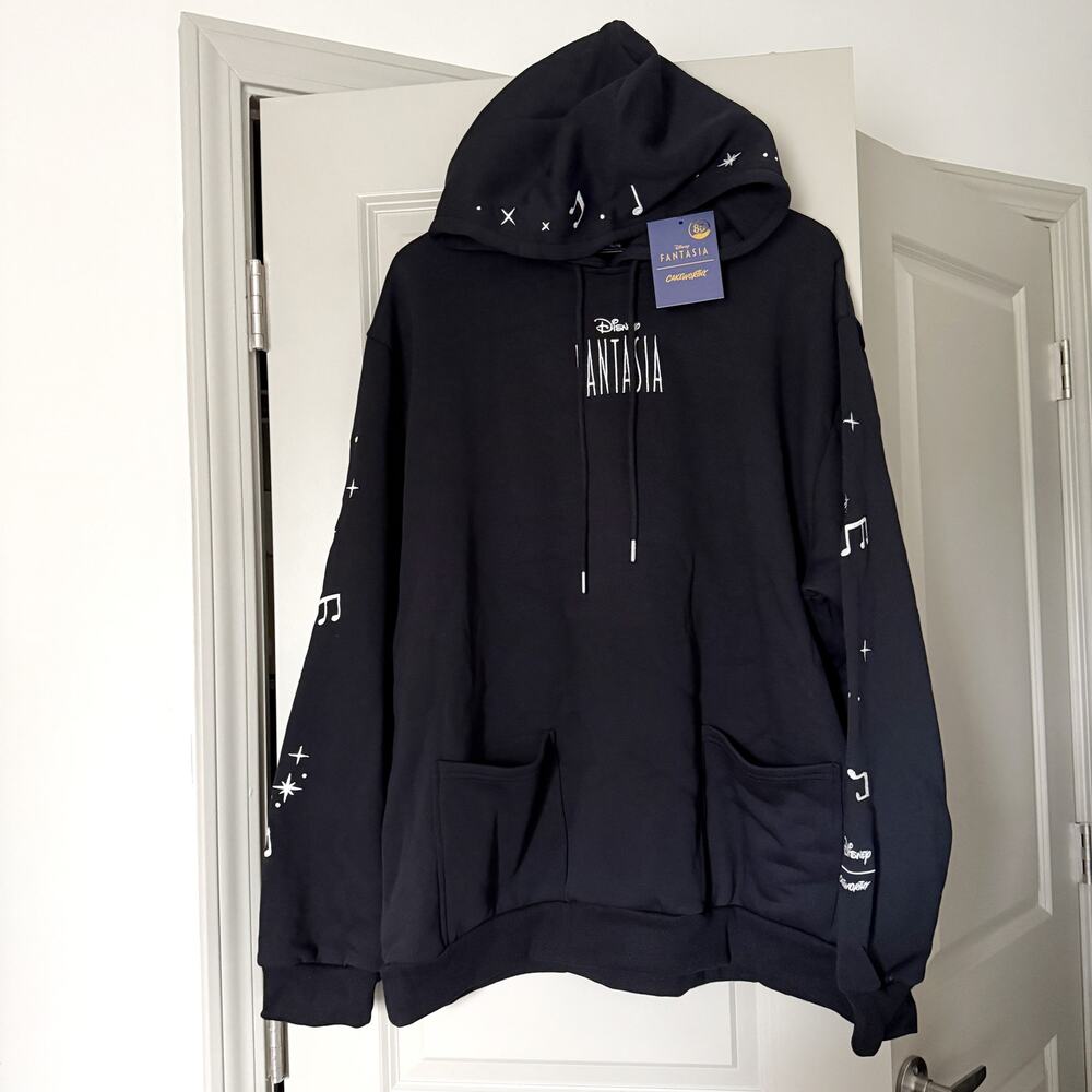 Disney Cakeworthy Sorcerer Mickey Hoodie Fantasia Glow in the Dark XL - Picture 5 of 9